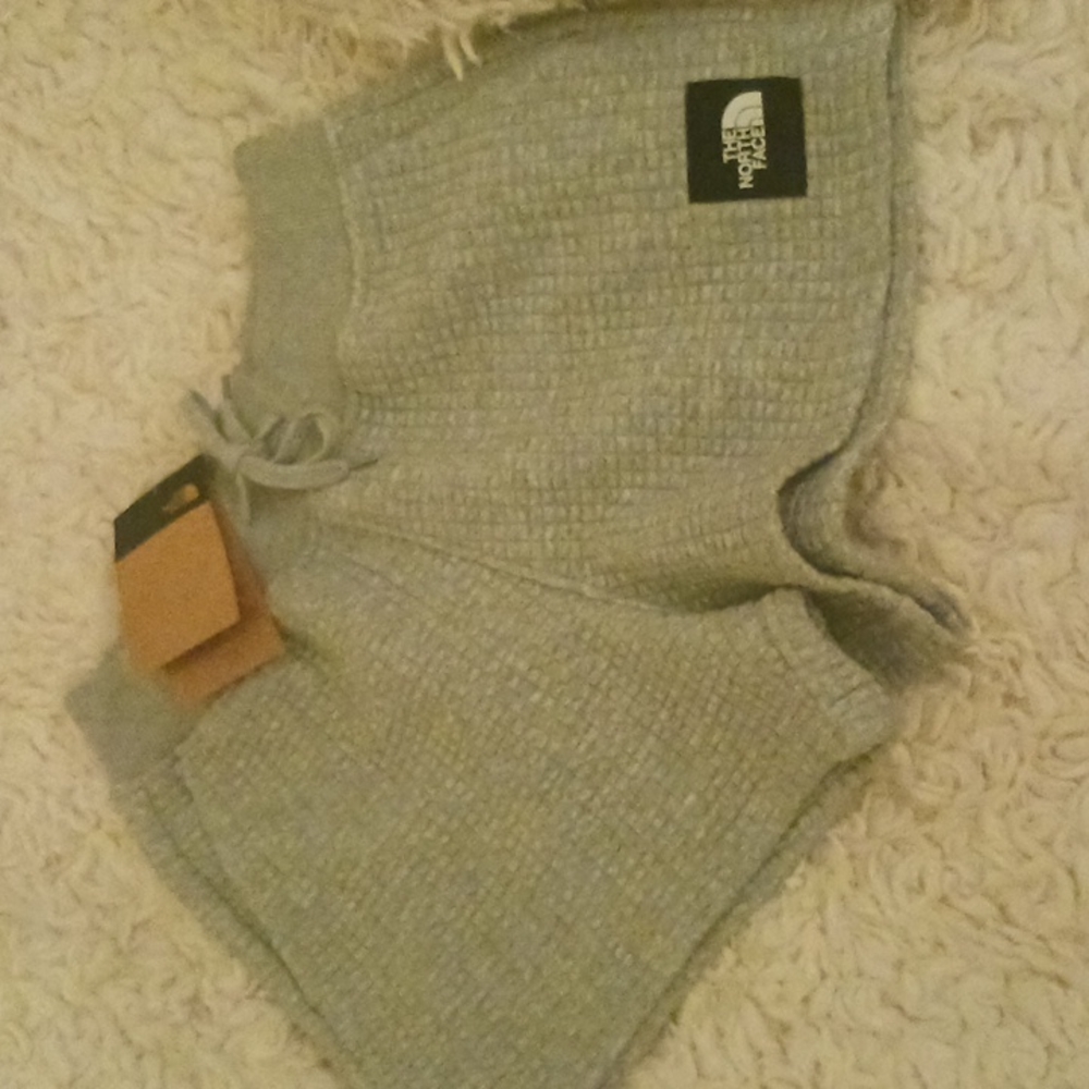 Shorts - Picture 4 of 9